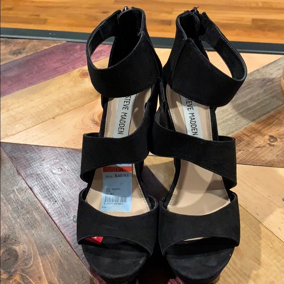 Steve Madden Shoes - Steve Madden Black Wedges